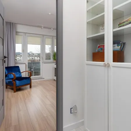With Balcony Near The In By Renters * סופוט