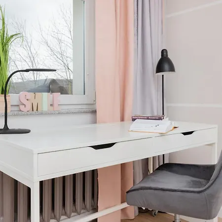 With Balcony Near The In By Renters 아파트 소포트