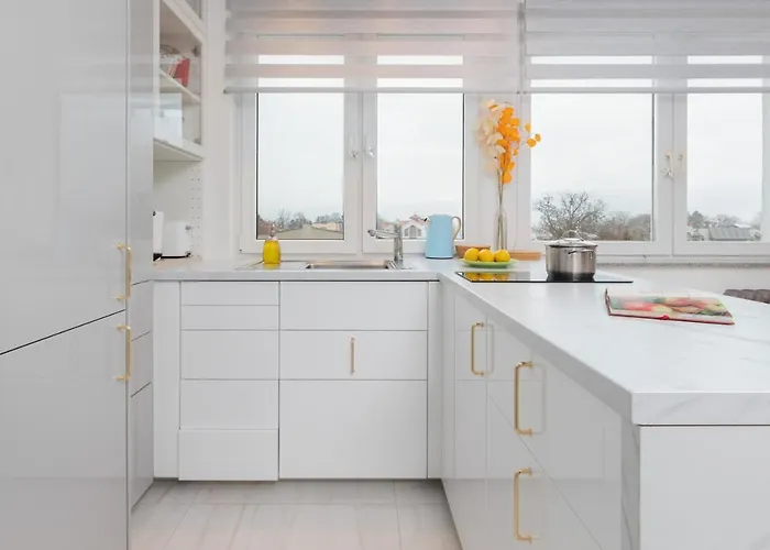 דירה With Balcony Near The In By Renters *