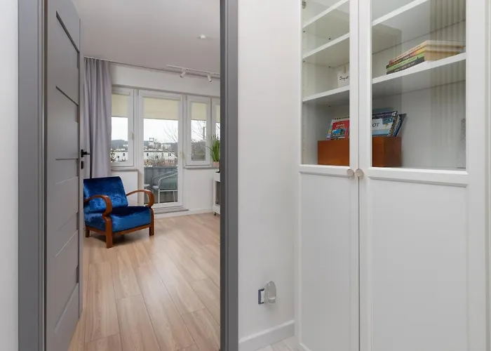 With Balcony Near The In By Renters * סופוט